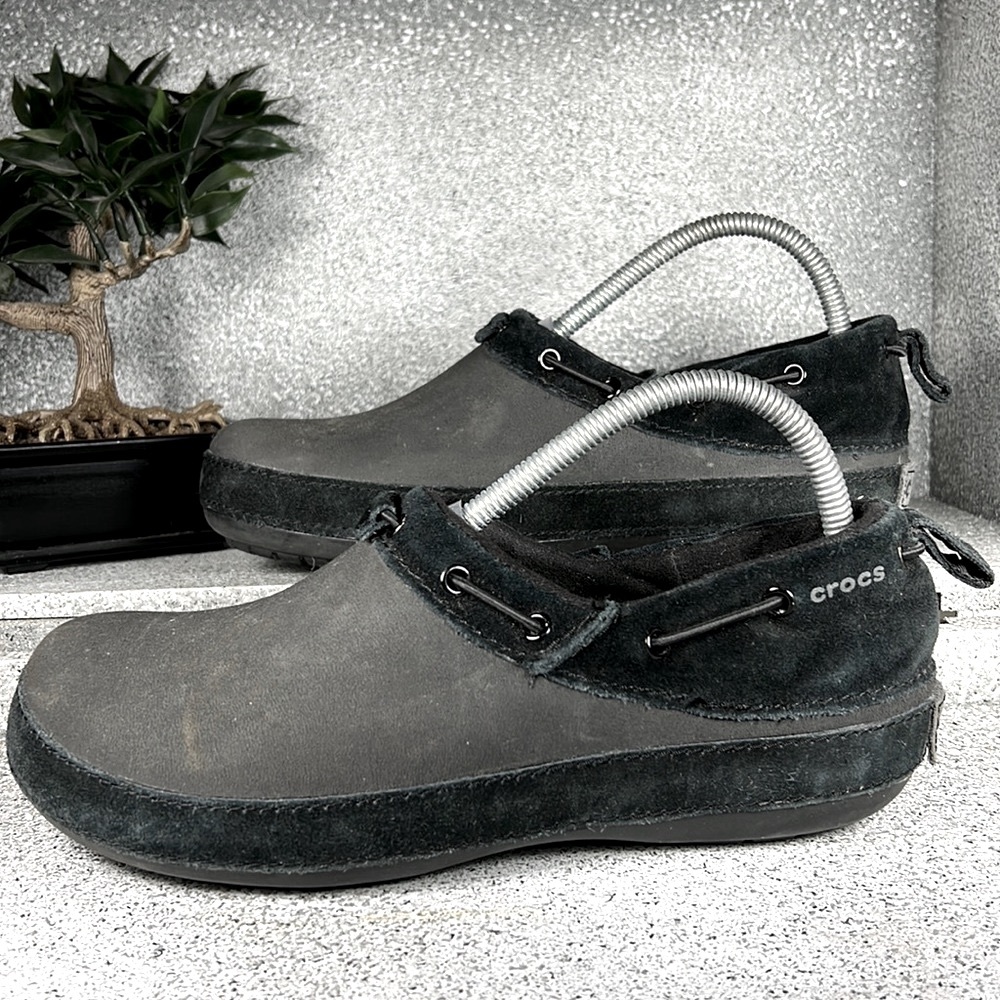 CROCS Surrey Black Suede Leather Waterproof Croslite Clogs Sandals Shoes Size 9